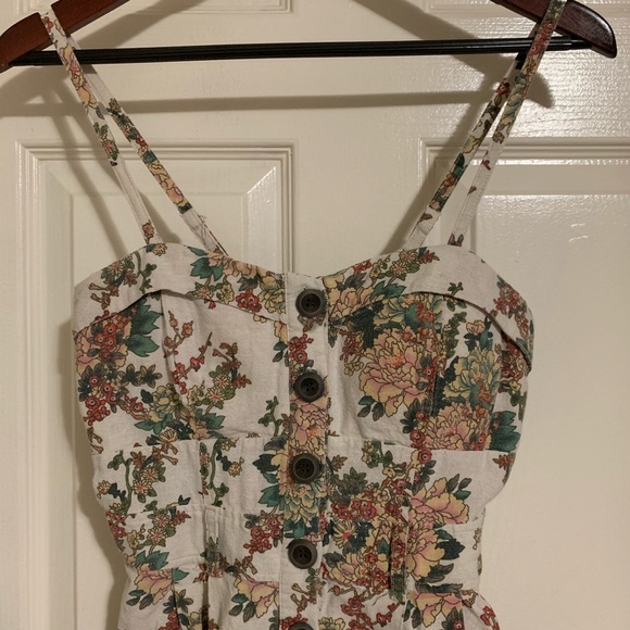 Floral dress - Picture 1 of 3